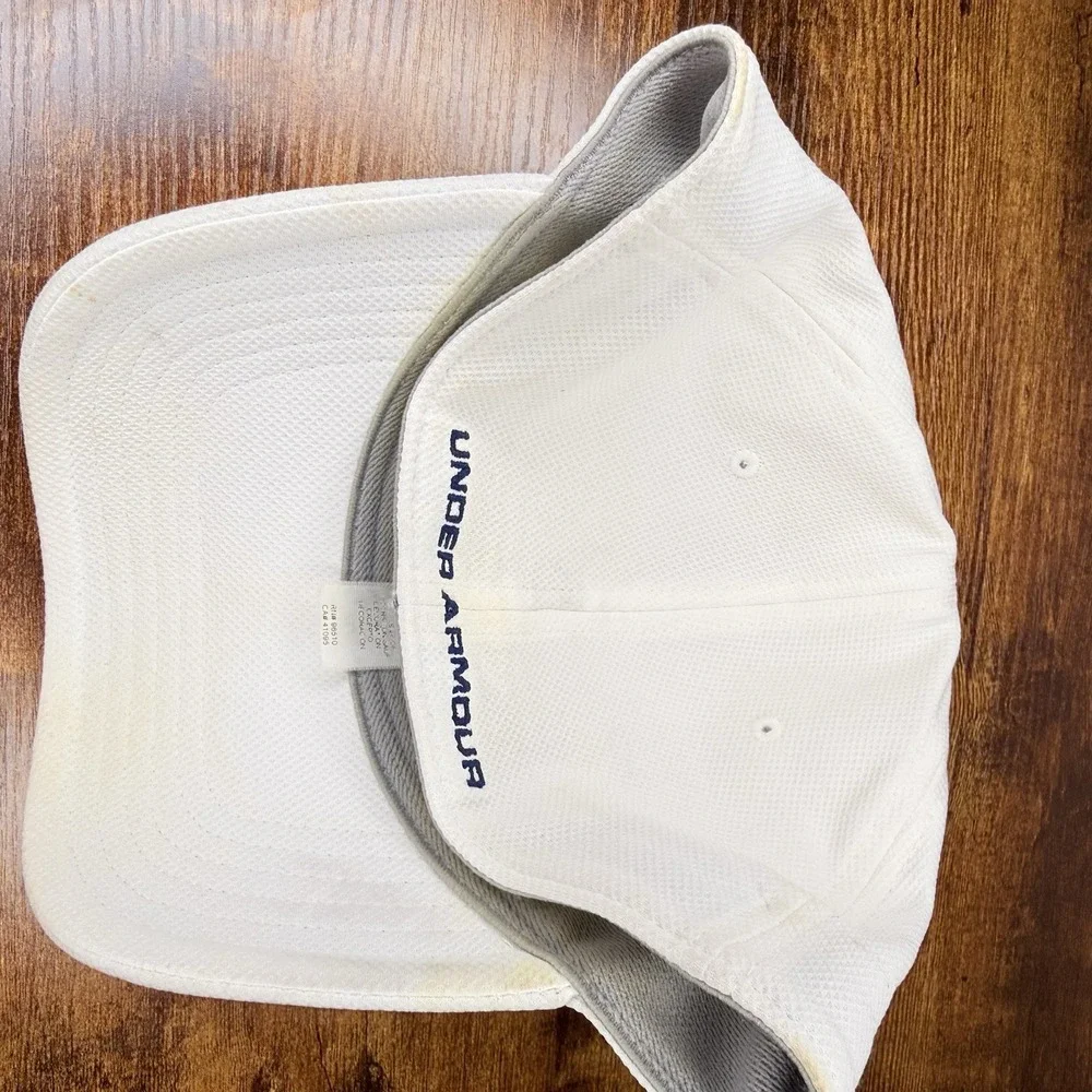 Under Armour Freedom USA Flag White Stretch Fit Hat Cap Men's L/XL Golf